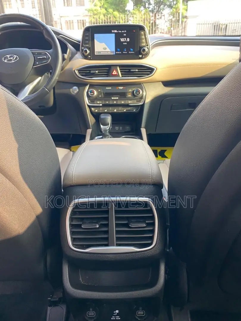 Hyundai Santa Fe 2020 Brown