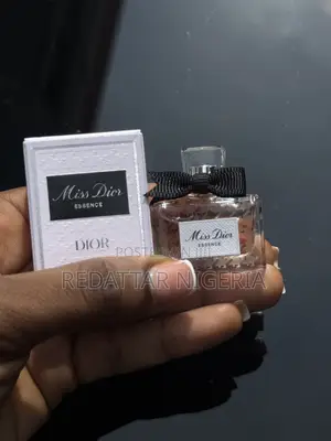 Miss Dior Essence