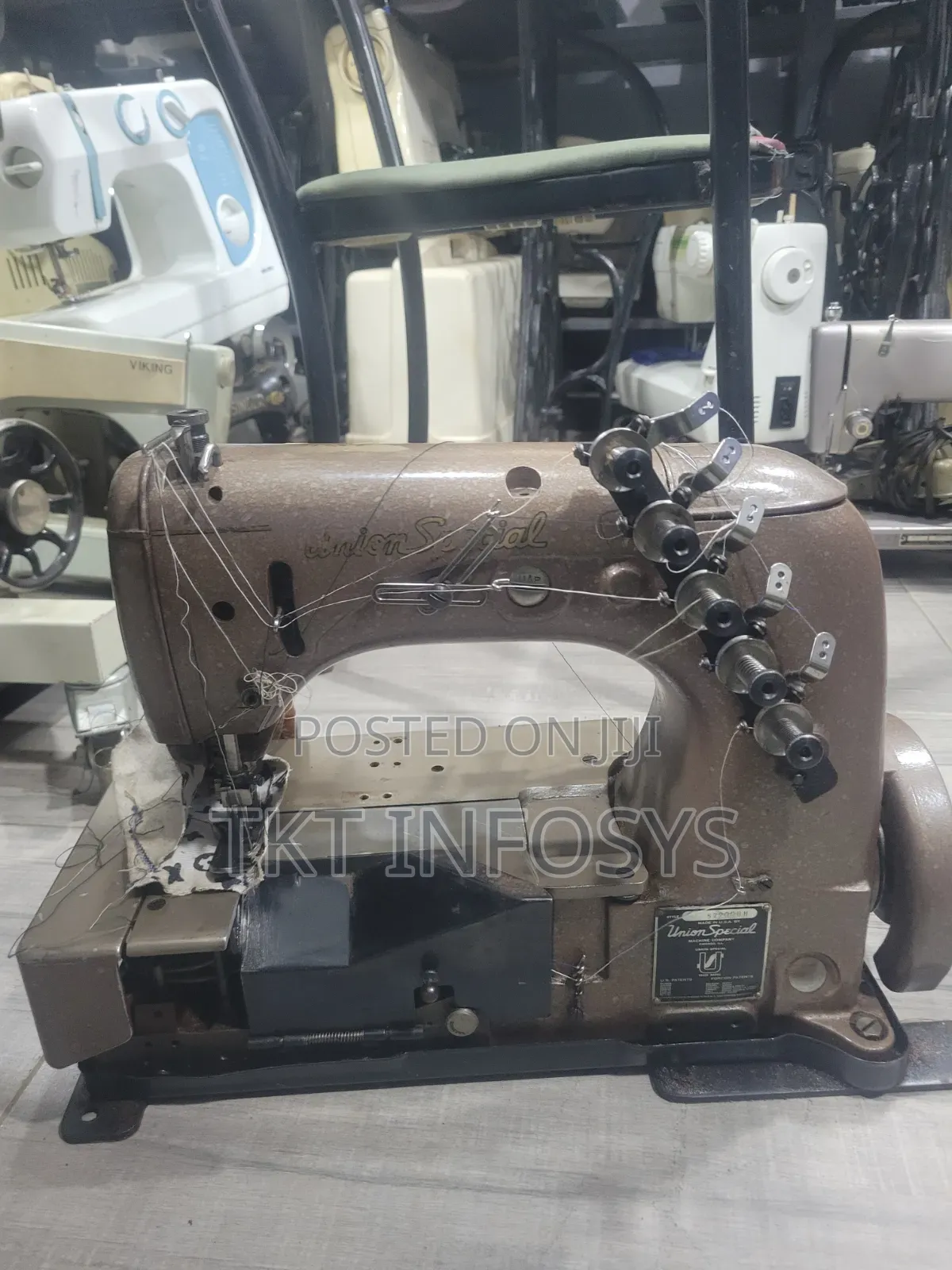 Industrial Tapping and Straight Sewing Machine Head