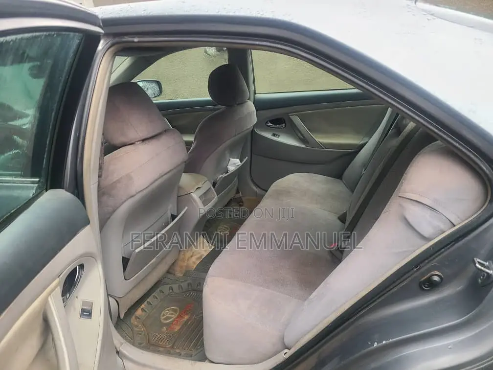 Toyota Camry 2010 Gray