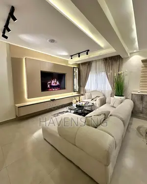 Cozy 1-Bedroom Apartment for Short Let