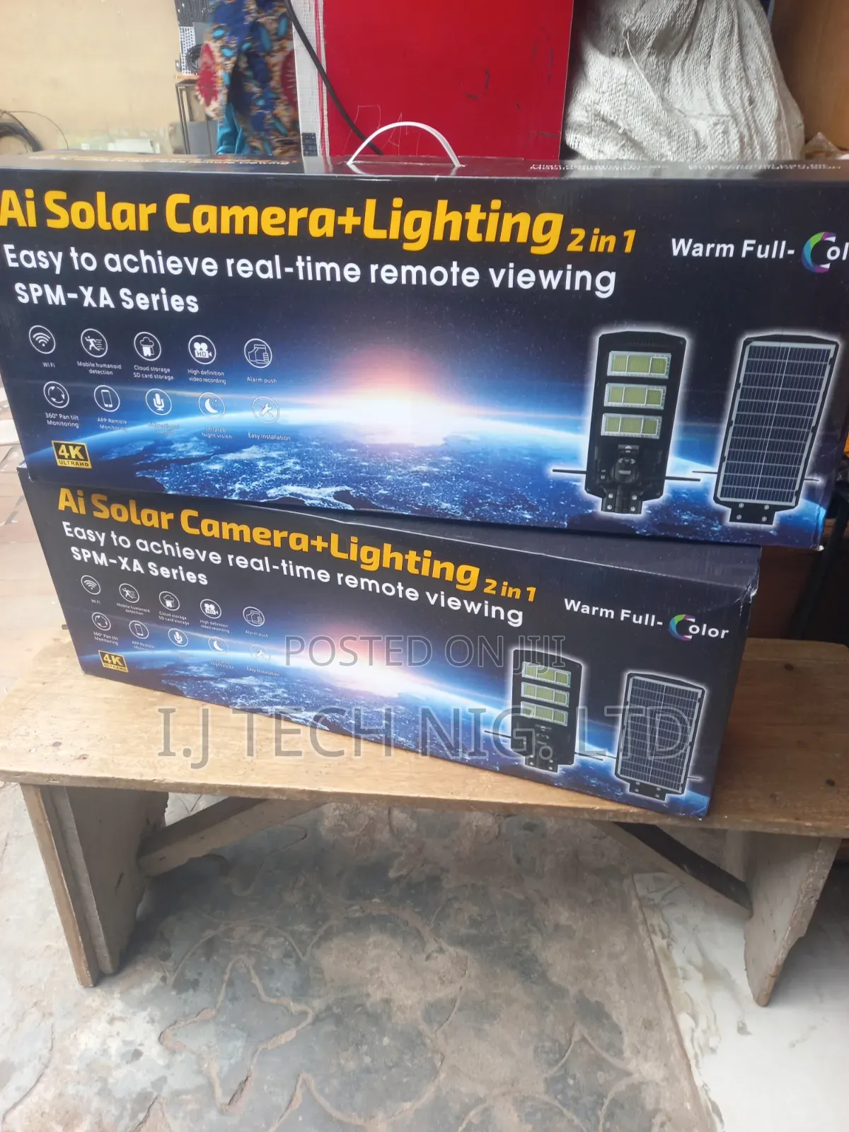 Ai Solar Camera + Light 2 in 1 V380