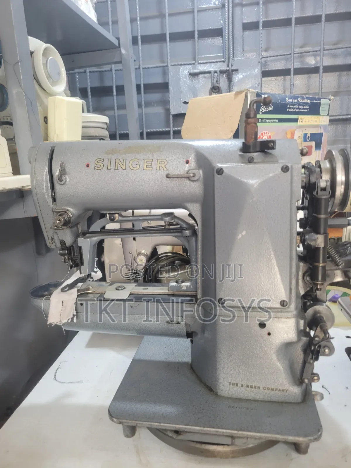 Singer 269W126 - Bartack Machine Head