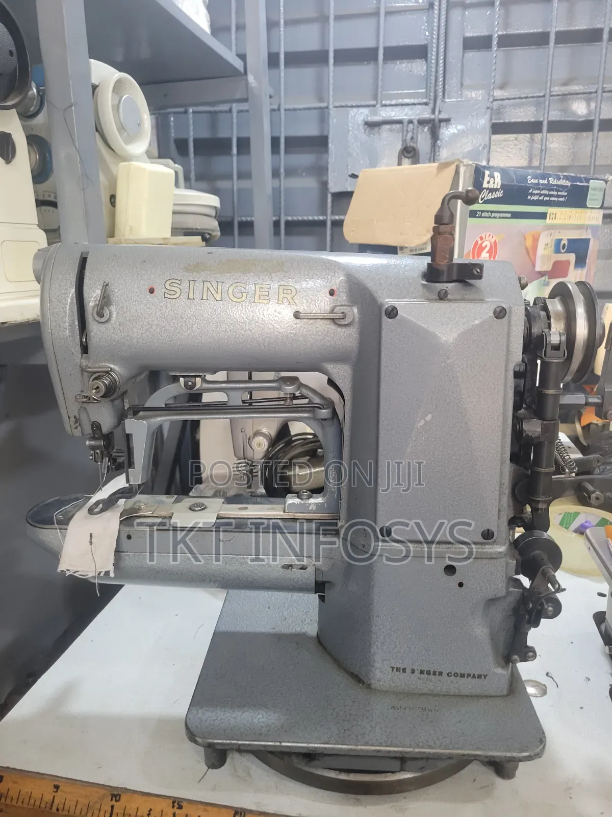 Singer 269W126 - Bartack Machine Head