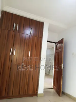 2bdrm Block of Flats in Mende for rent