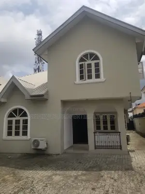 4bdrm Duplex in Lekki Phase 1 for rent