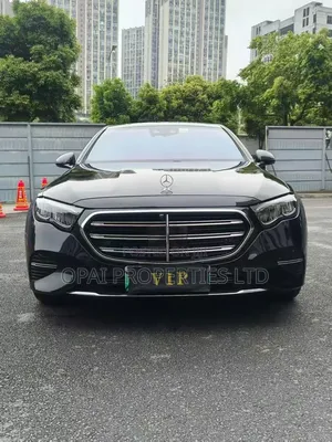 Mercedes-Benz E350 2025 Black