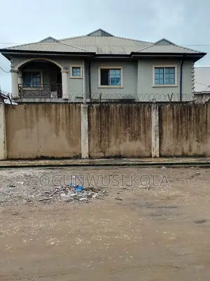 3bdrm Block of Flats in Ejigbo for rent