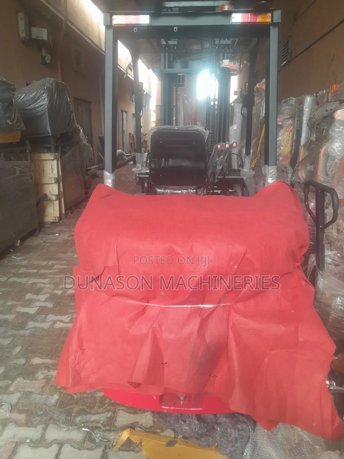 Forklift 3000t Driving