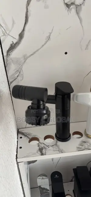 360° Rotating Basin Mixer Tap