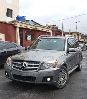 Mercedes-Benz GLK-Class 2010 Gray
