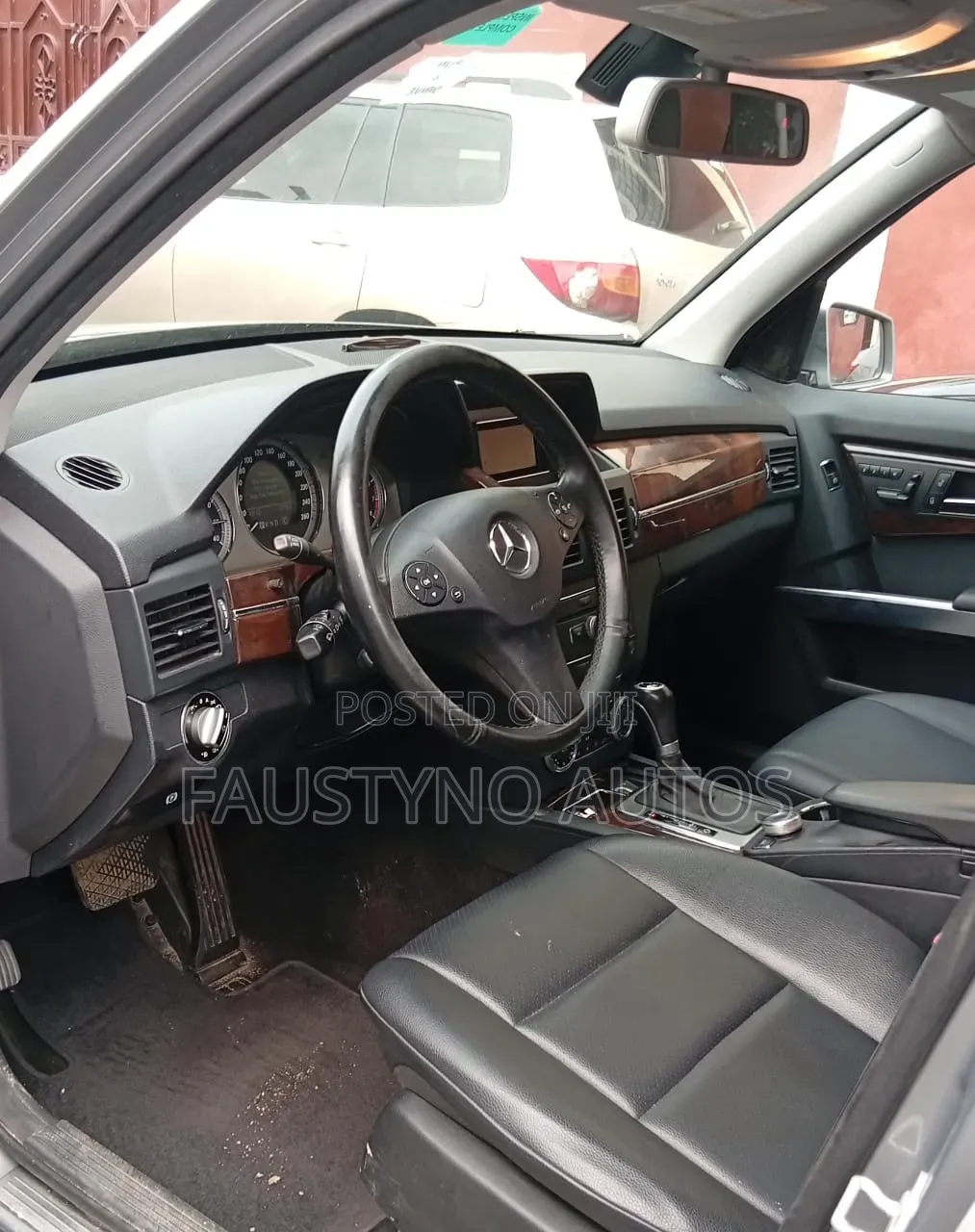 Mercedes-Benz GLK-Class 2010 Gray
