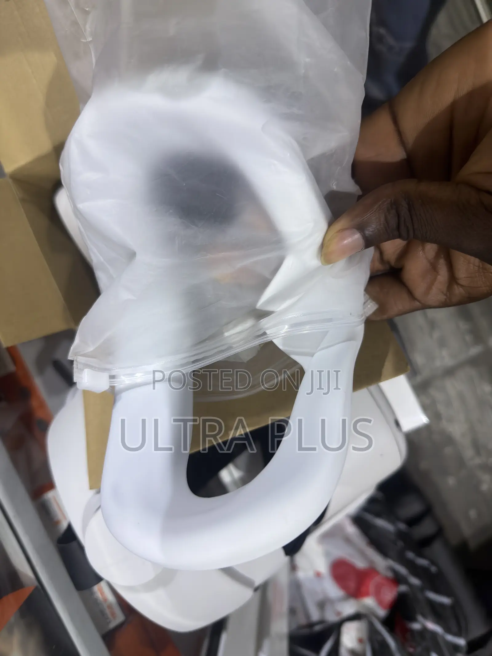 Neatly Used Oculus Quest 2 Vr Headset