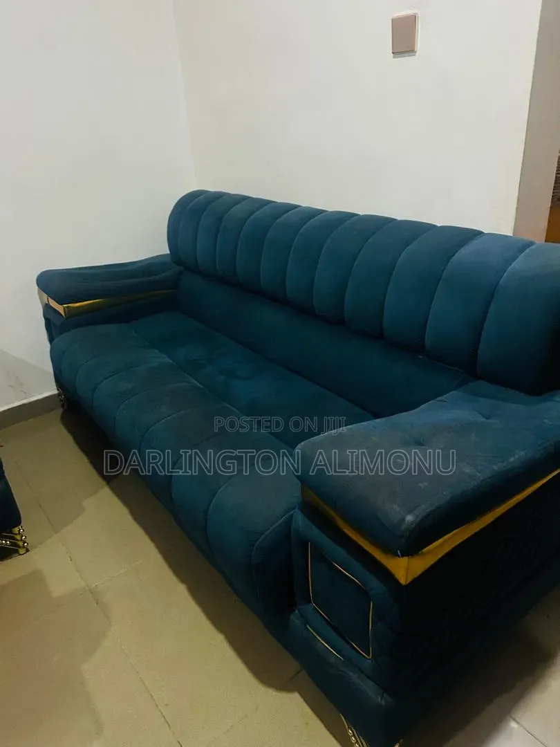 Modern Blue Sofa for Sitting Room