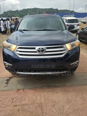 Toyota Highlander 2013 Blue