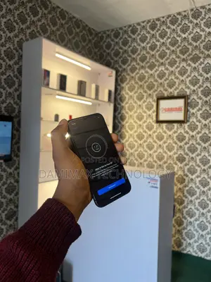 Apple iPhone 11 64 GB Black