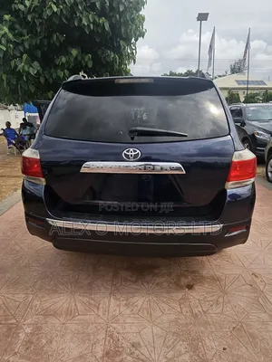 Toyota Highlander 2013 Blue