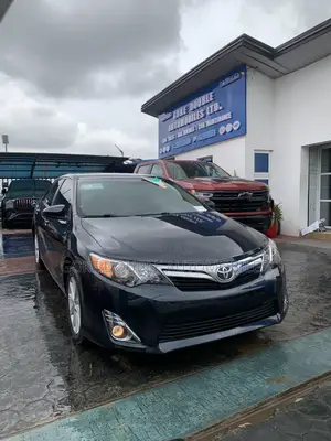 Toyota Camry 2012 Blue