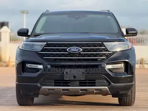 New Ford Explorer XLT 2021 Black