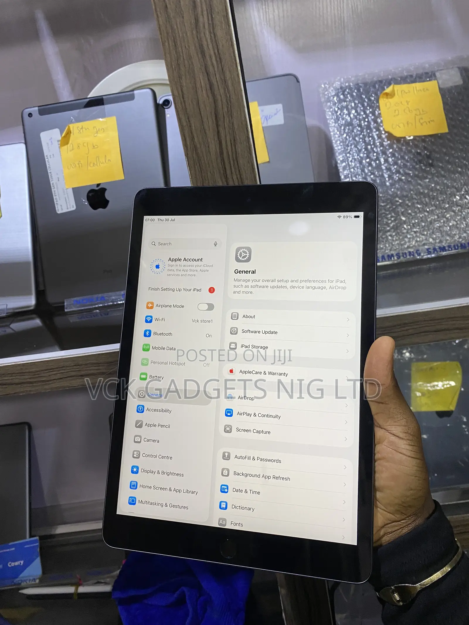 Apple iPad 10.2 (2021) 256 GB Gray