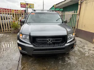 Honda Ridgeline Sport 4x4 Crew Cab 122 in. WB 2012 Gray