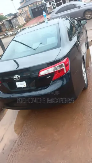 Toyota Camry LE 4dr Sedan (2.5L 4cyl 6A) 2012 Black