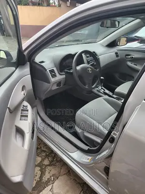 Toyota Corolla 2009 Silver