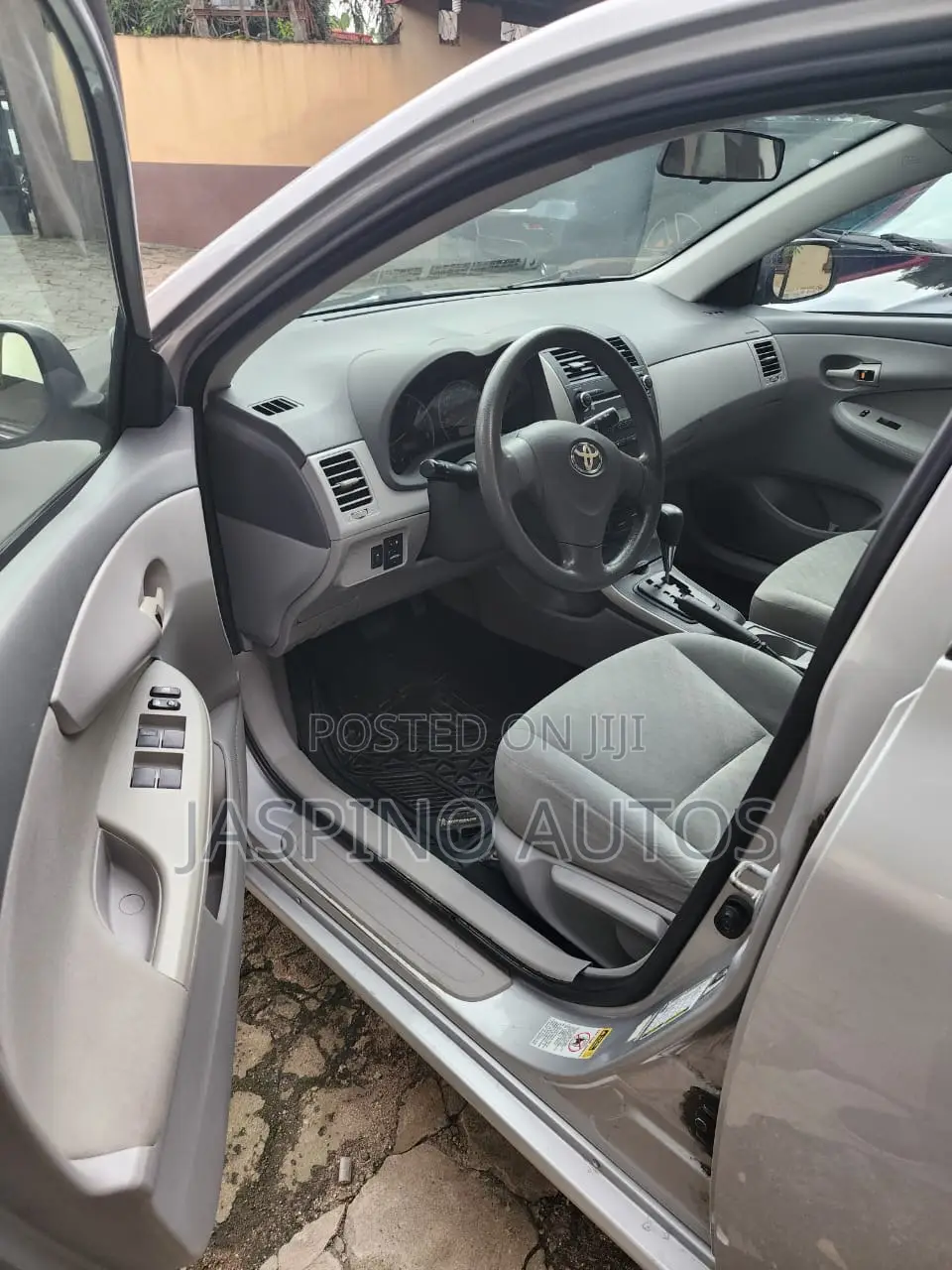 Toyota Corolla 2009 Silver