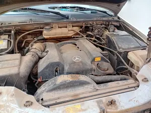Mercedes-Benz E350 2003 Silver