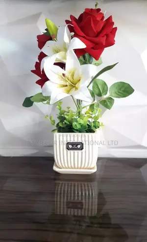 Modern Artificial Flower Vase Decoration for Homes and Offices