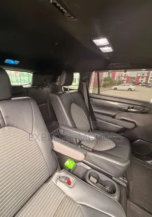 Toyota Highlander 2022 Gray