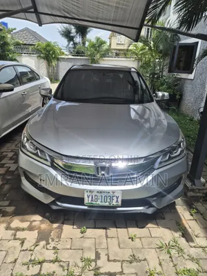 Honda Accord EX-L V-6 4dr Sedan FWD (3.5L 6cyl 6A) 2016 Silver