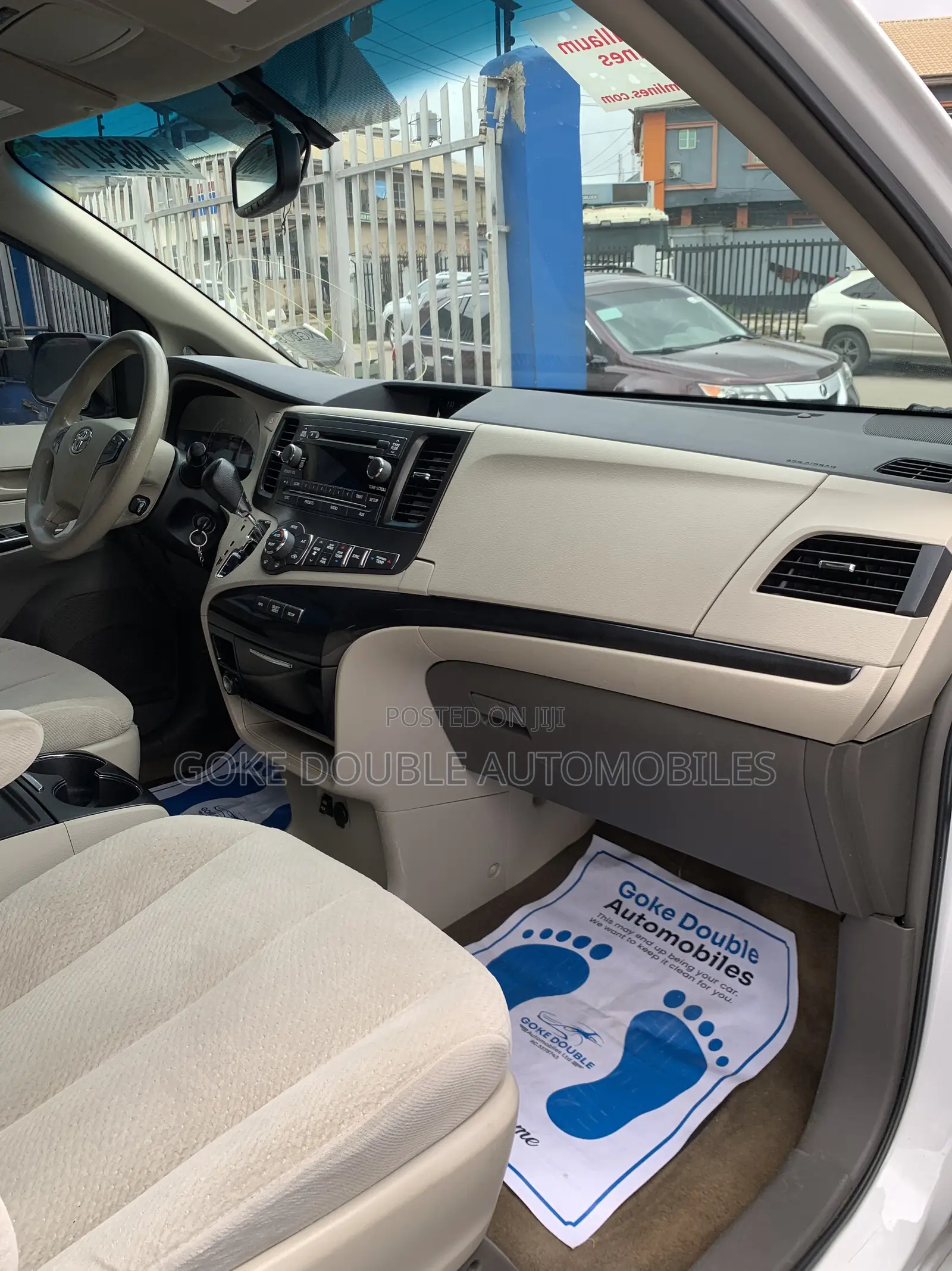 Toyota Sienna 2014 White