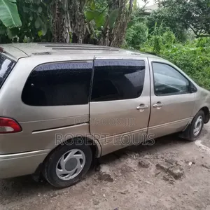 Toyota Sienna 2002 Gray