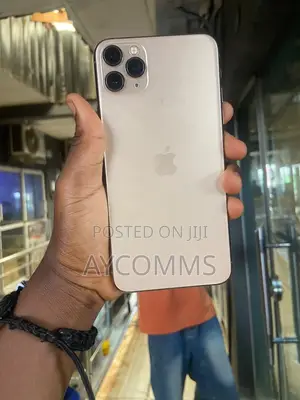 Apple iPhone 11 Pro Max 64 GB Gold