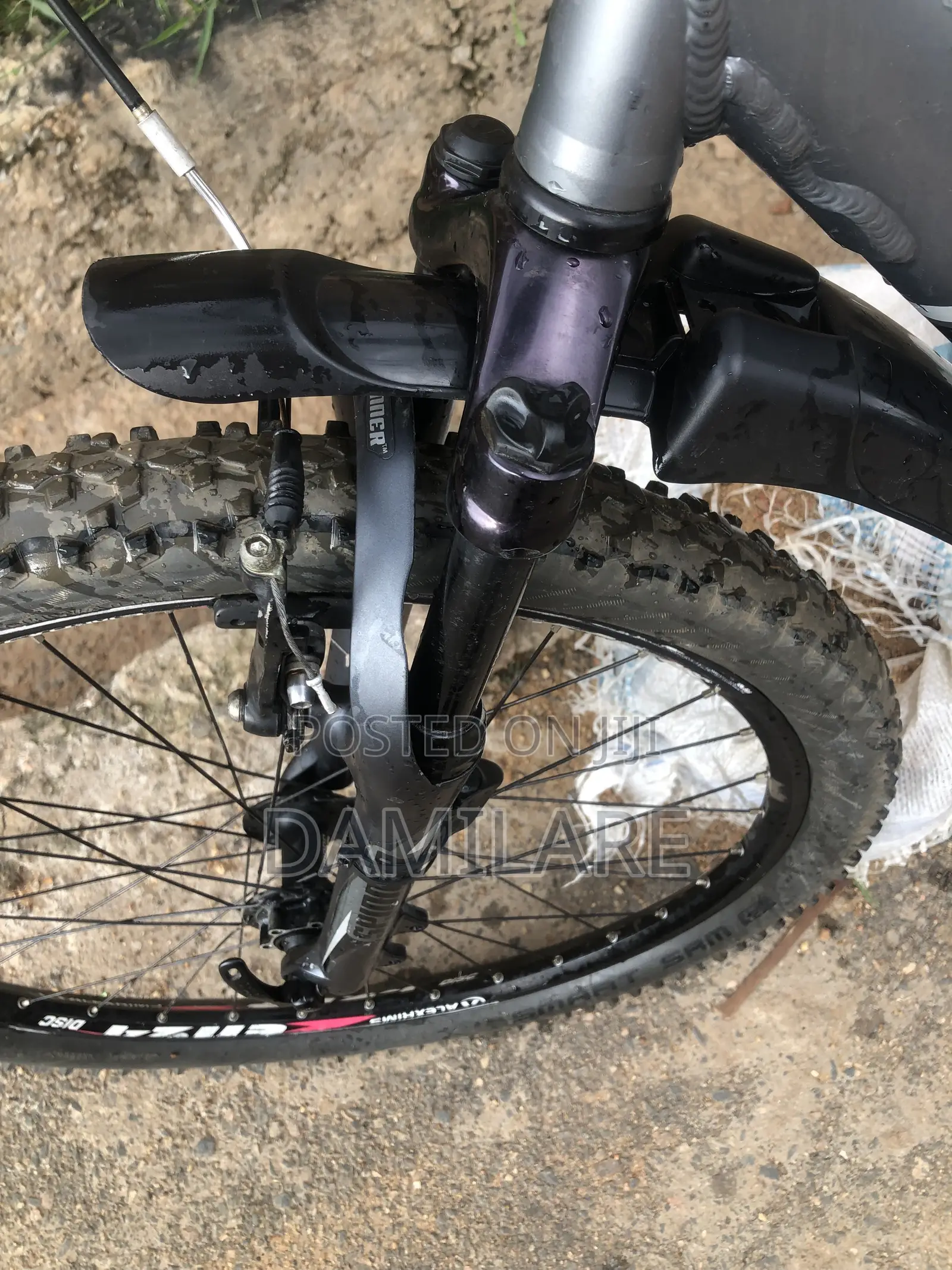 Tokunbo Trek 3900 Bicycle