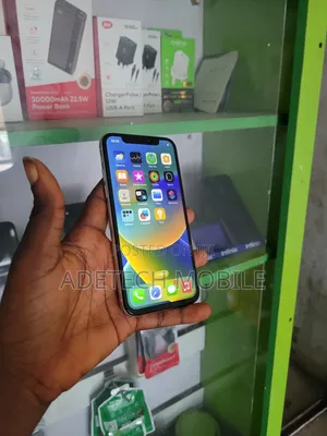 Apple iPhone X 64 GB White