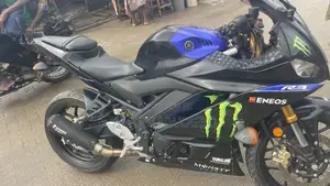 Yamaha R3 2019