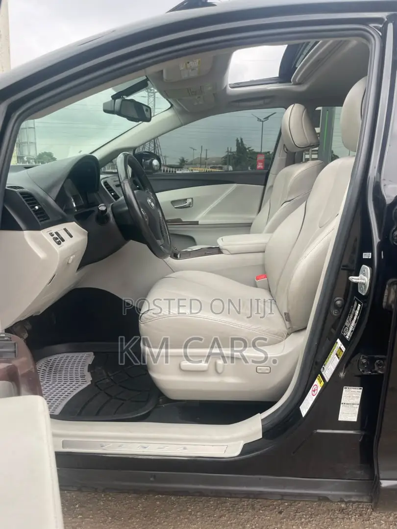 Toyota Venza AWD 2012 Black