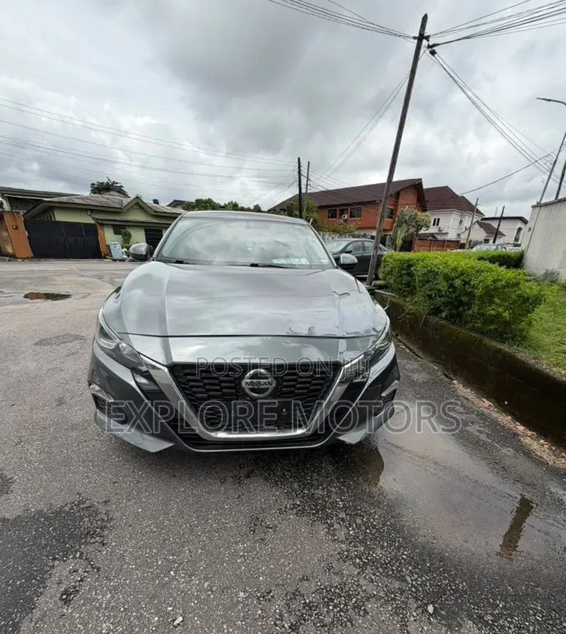 Nissan Altima 2019 Gray