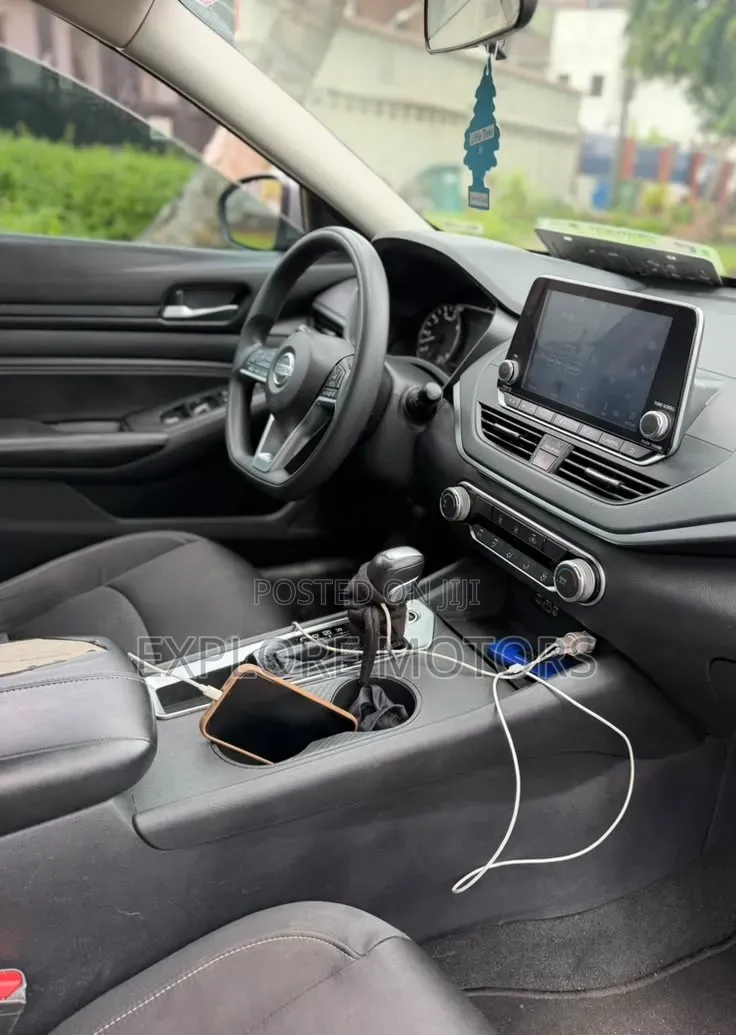 Nissan Altima 2019 Gray