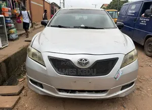 Toyota Camry 2009 Silver