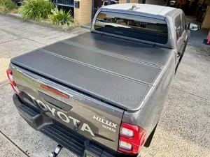 Hilux Fibre Folding Hard Cover