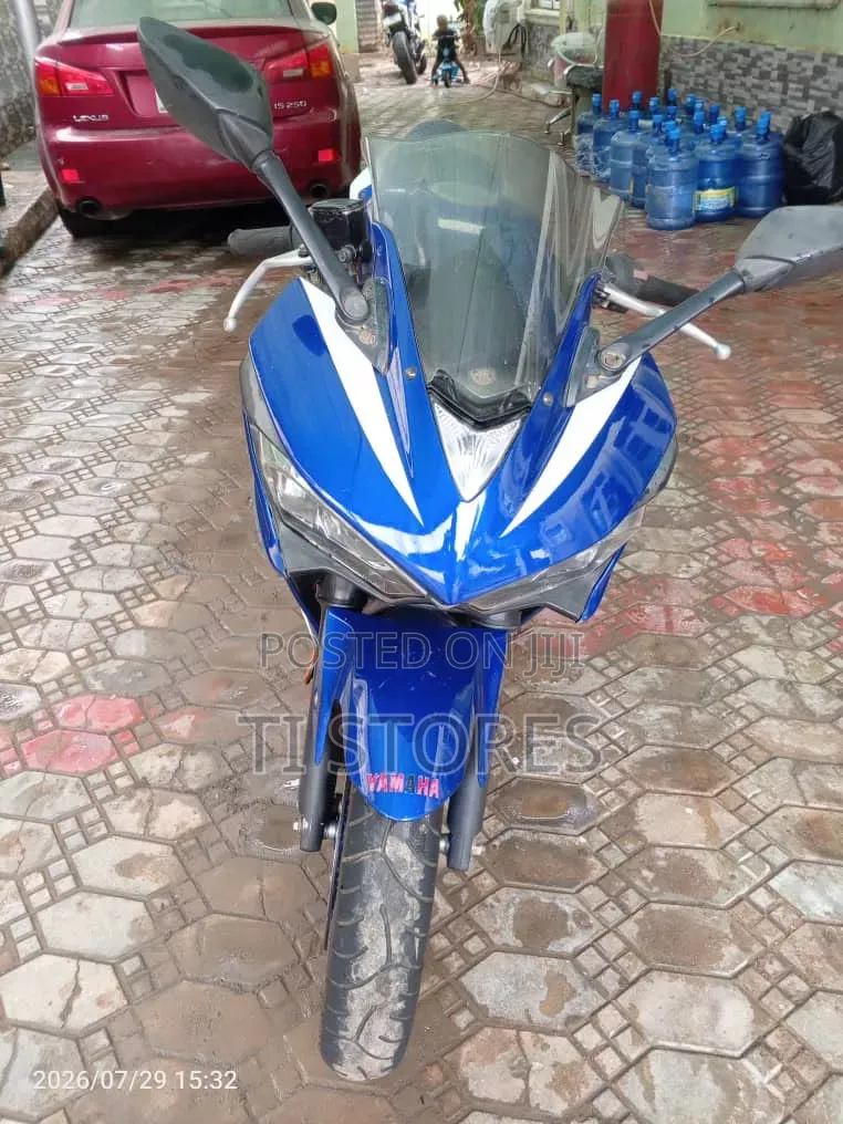 Yamaha R3 2018 Blue