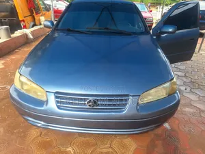 Toyota Camry 2002 Gray