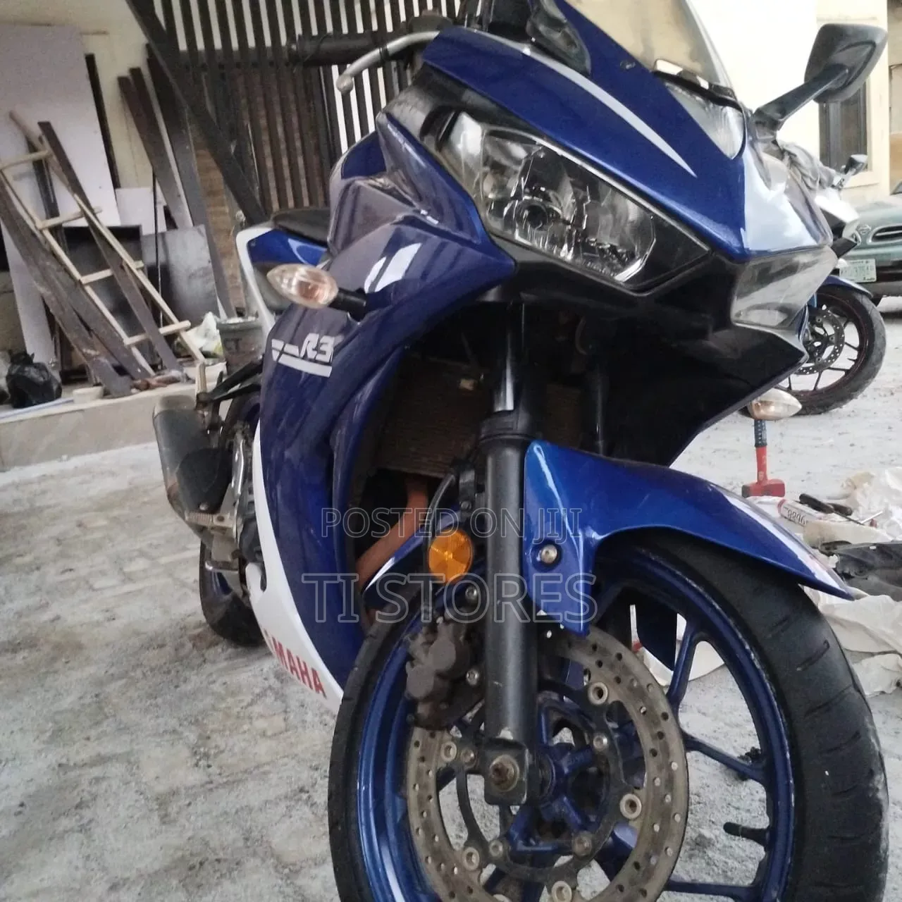 Yamaha R3 2018 Blue
