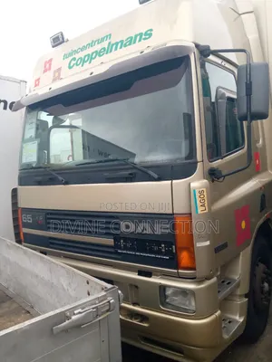 DAF Container Body Truck