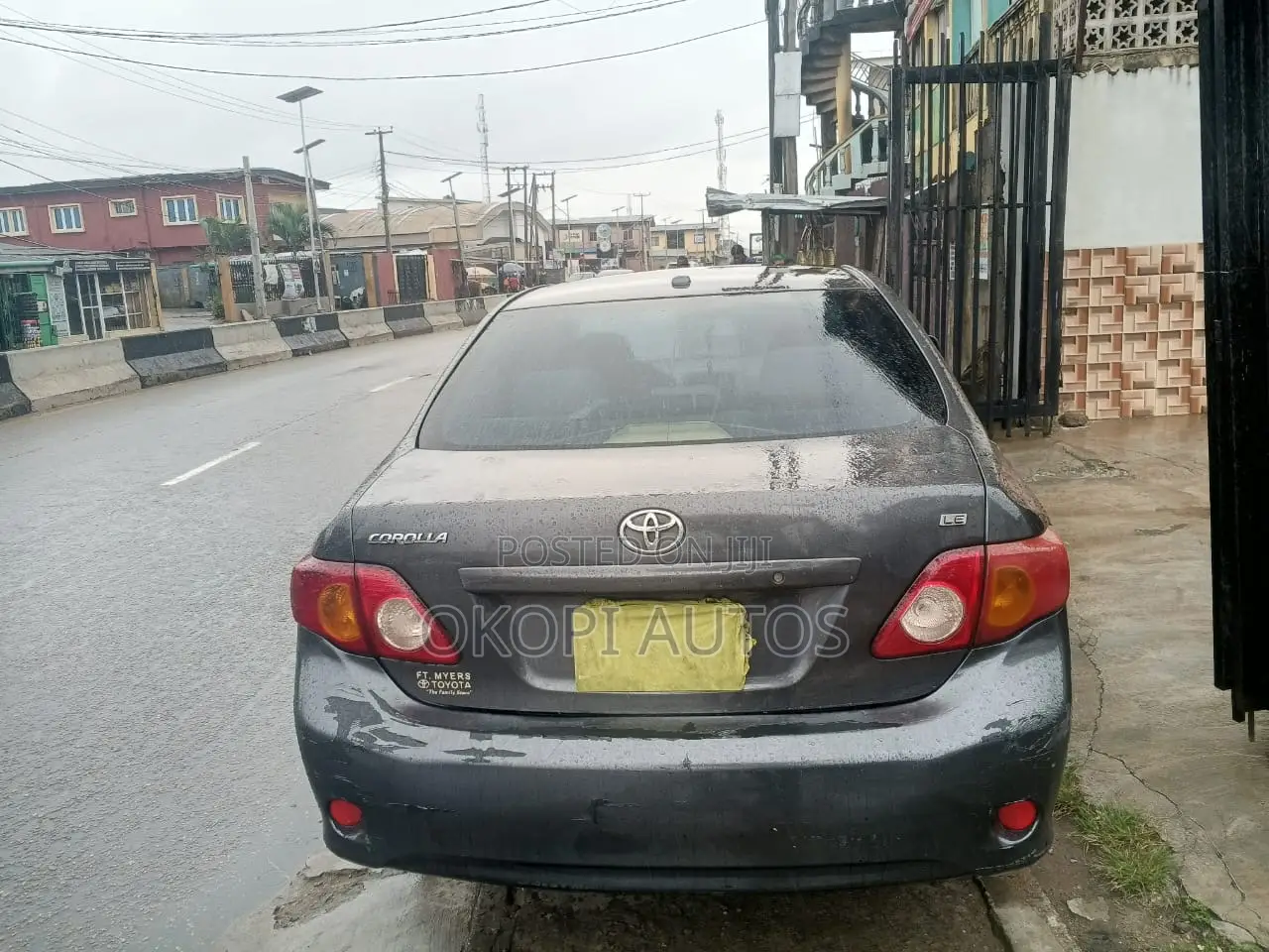 Toyota Corolla 2010 Gray