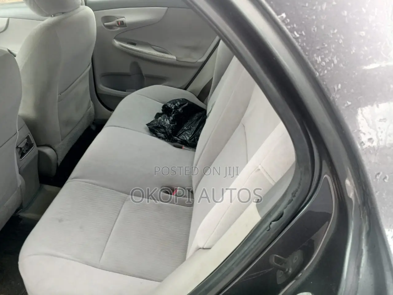 Toyota Corolla 2010 Gray