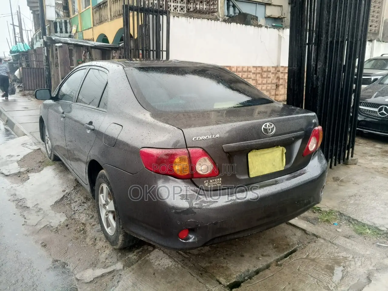 Toyota Corolla 2010 Gray